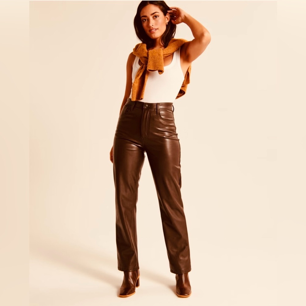 Signature Reitman’s Size 16 Caramel Brown Faux Leather Straight Leg Pants - Picture 2 of 15